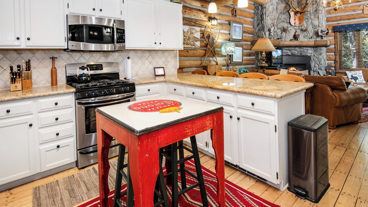Photo of Kitchen in Timbercreek Lodges