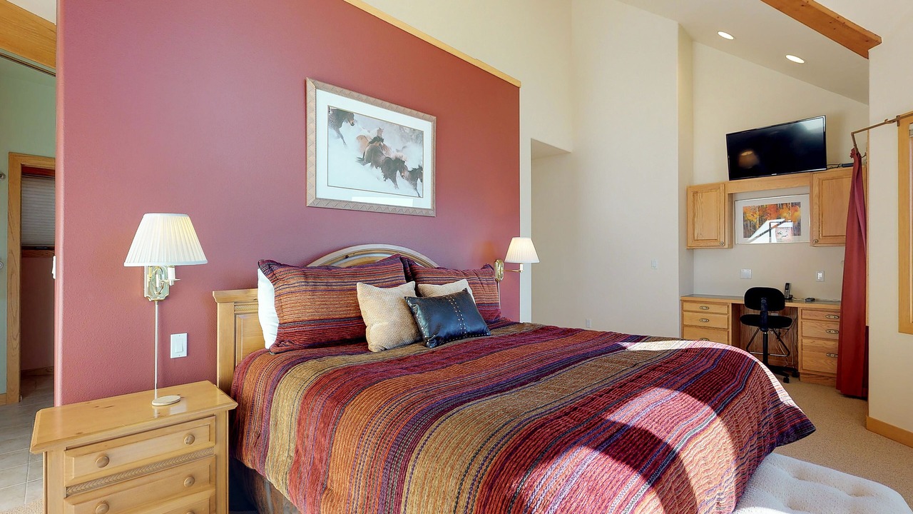 Photo of Bedroom in Hamilton Creek