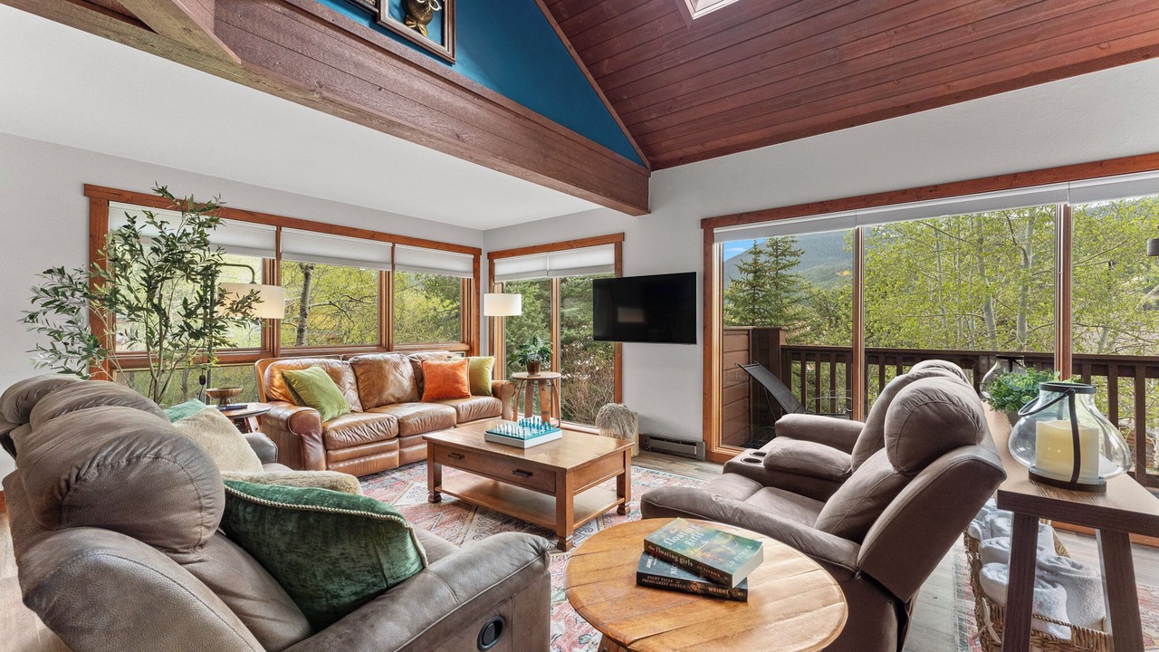 Photo of Livingroom in Keystone