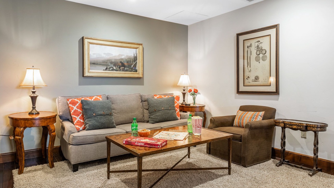 Photo of Livingroom in Avon