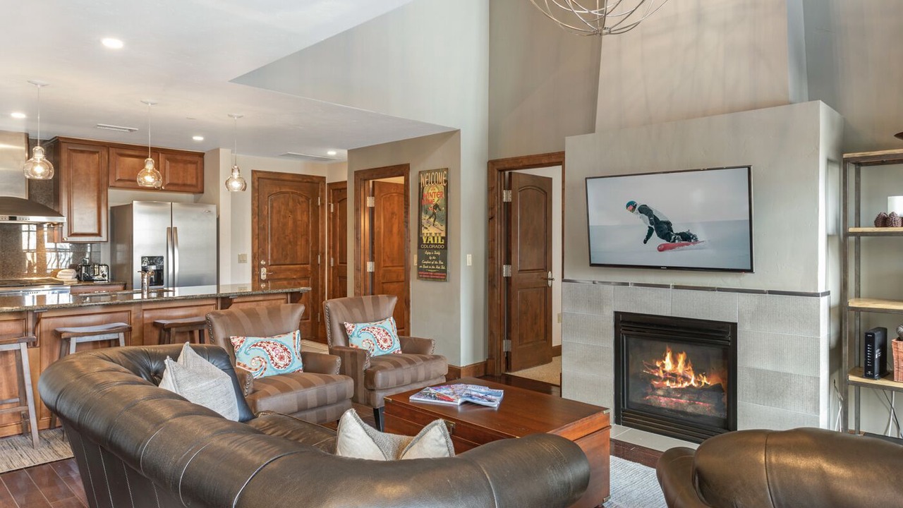 Photo of Livingroom in Avon