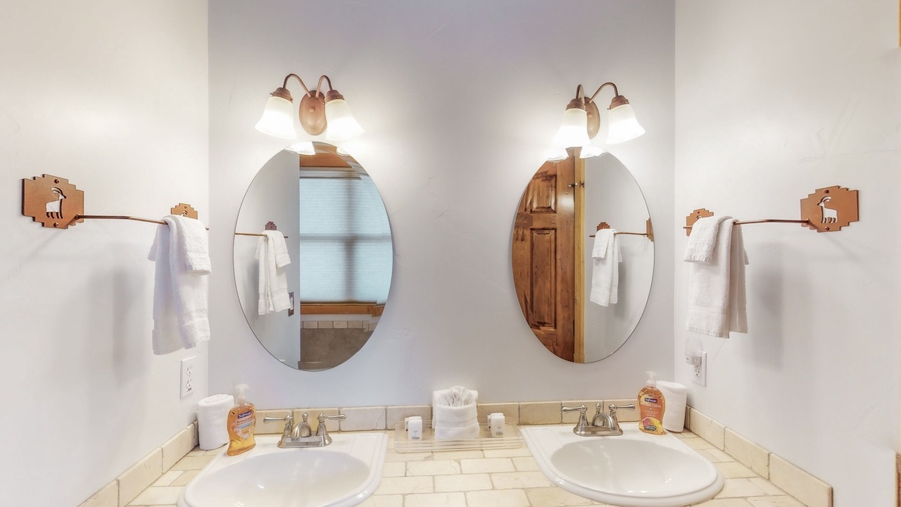 Photo of Bathroom in Coyote Run