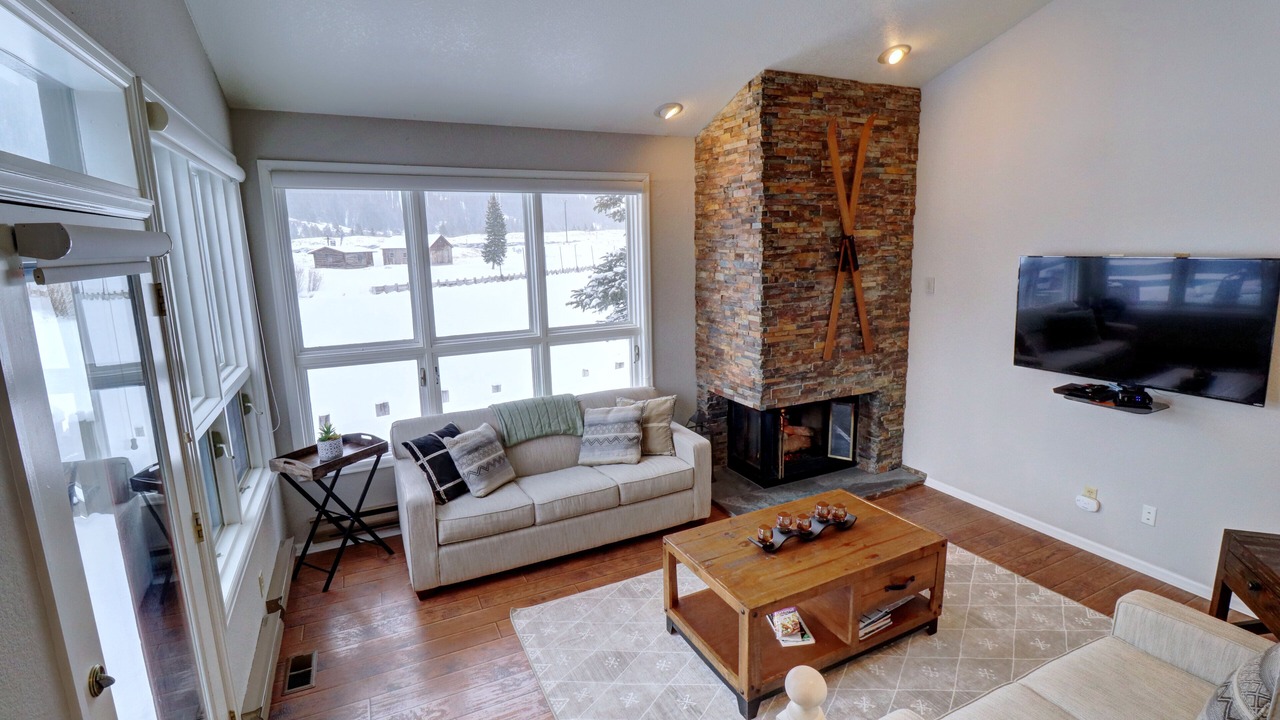 Photo of Livingroom in East Village at Copper