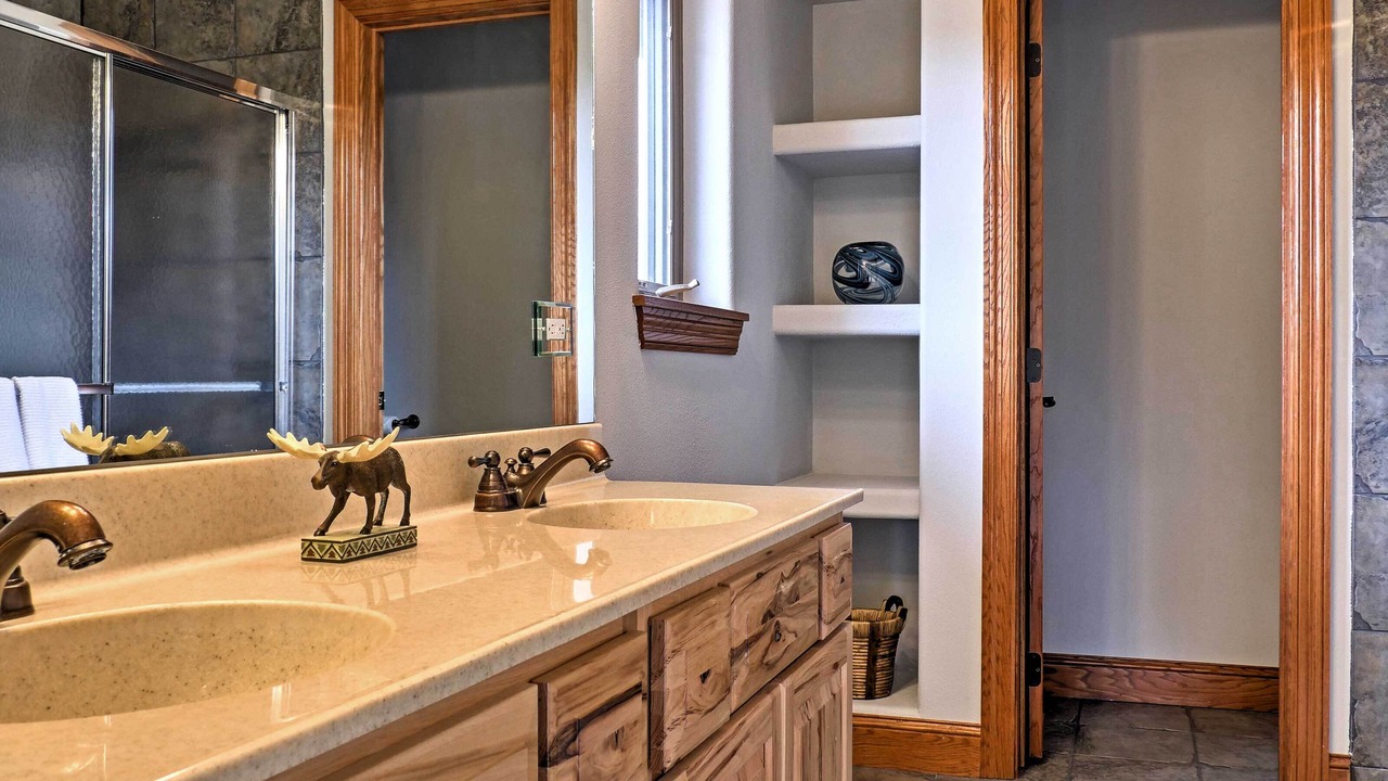 Photo of Bathroom in Fraser
