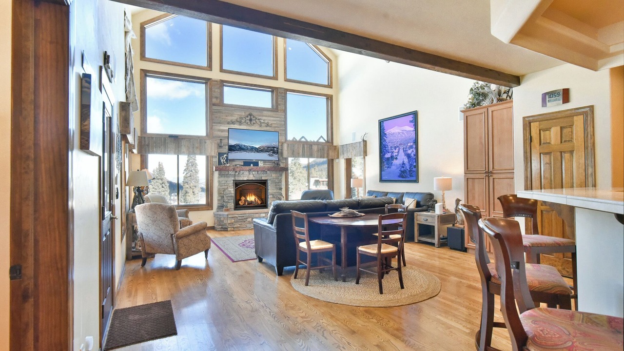 Photo of Livingroom in Blue River
