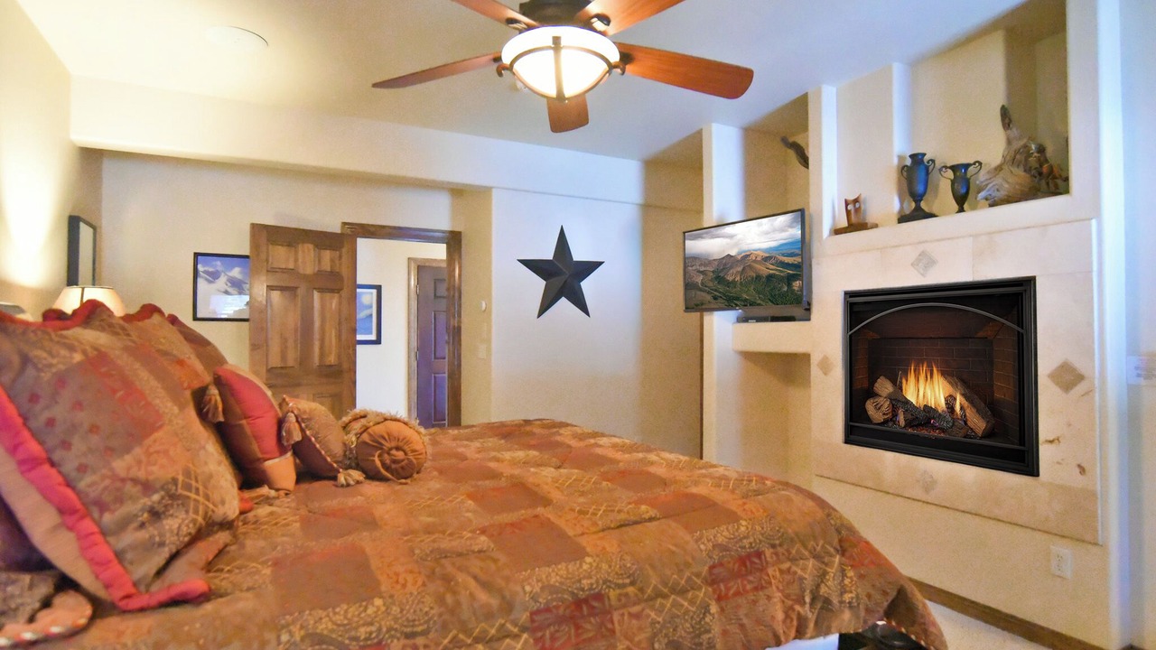 Photo of Bedroom in Blue River