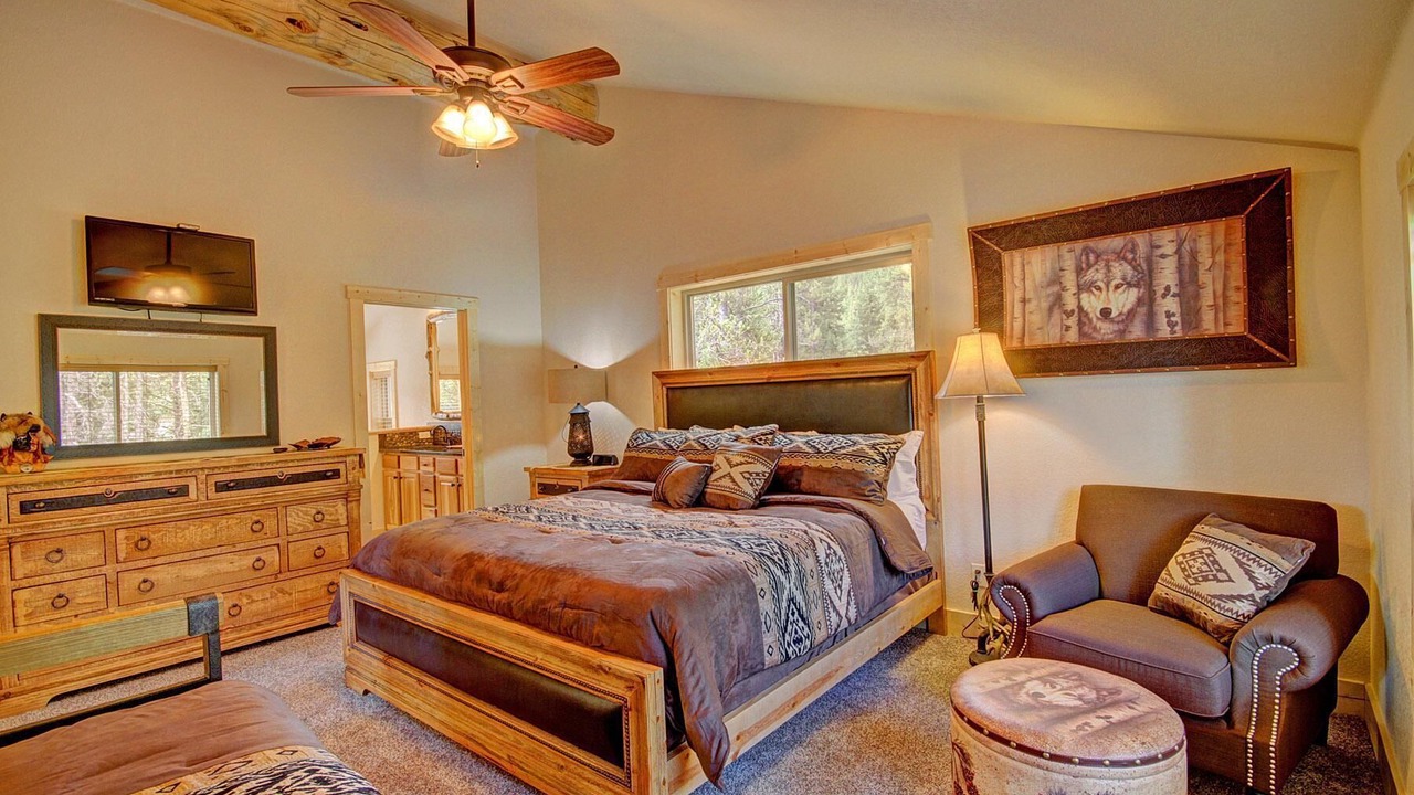 Photo of Bedroom in Blue River