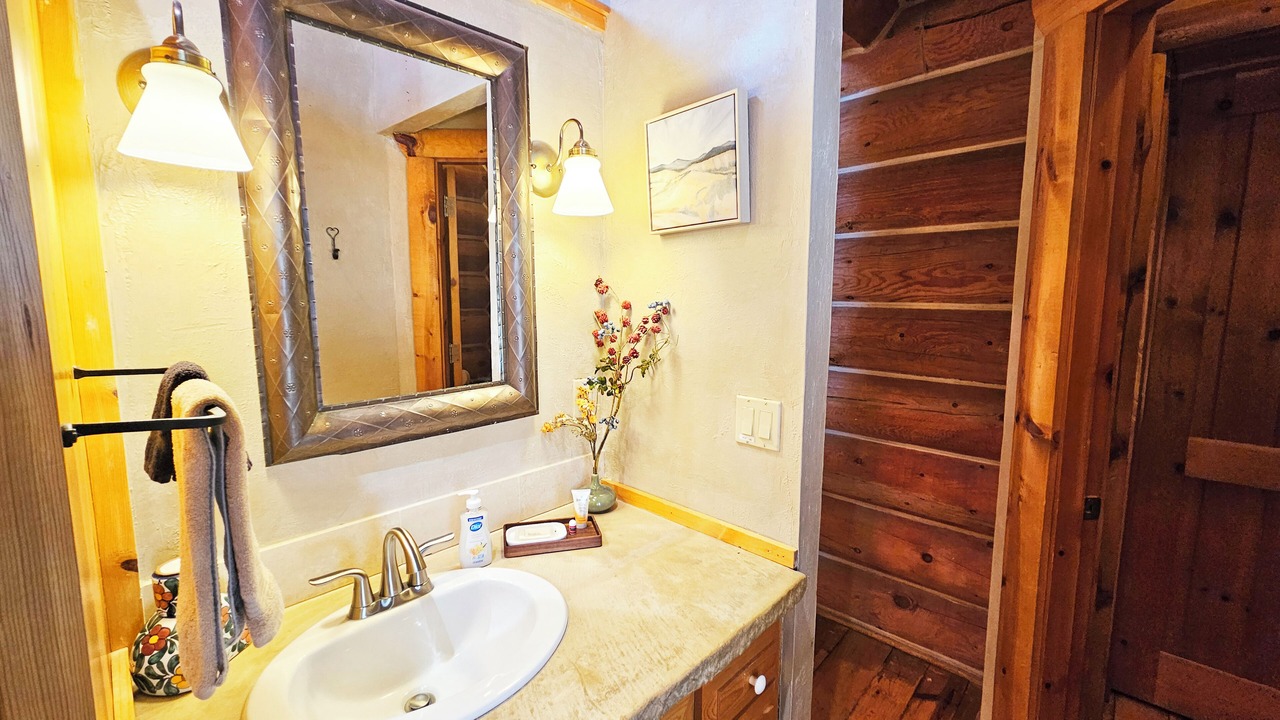 Photo of Bathroom in Arroyo Seco