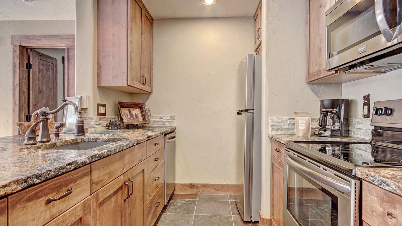 Photo of Kitchen in Lakeside Village