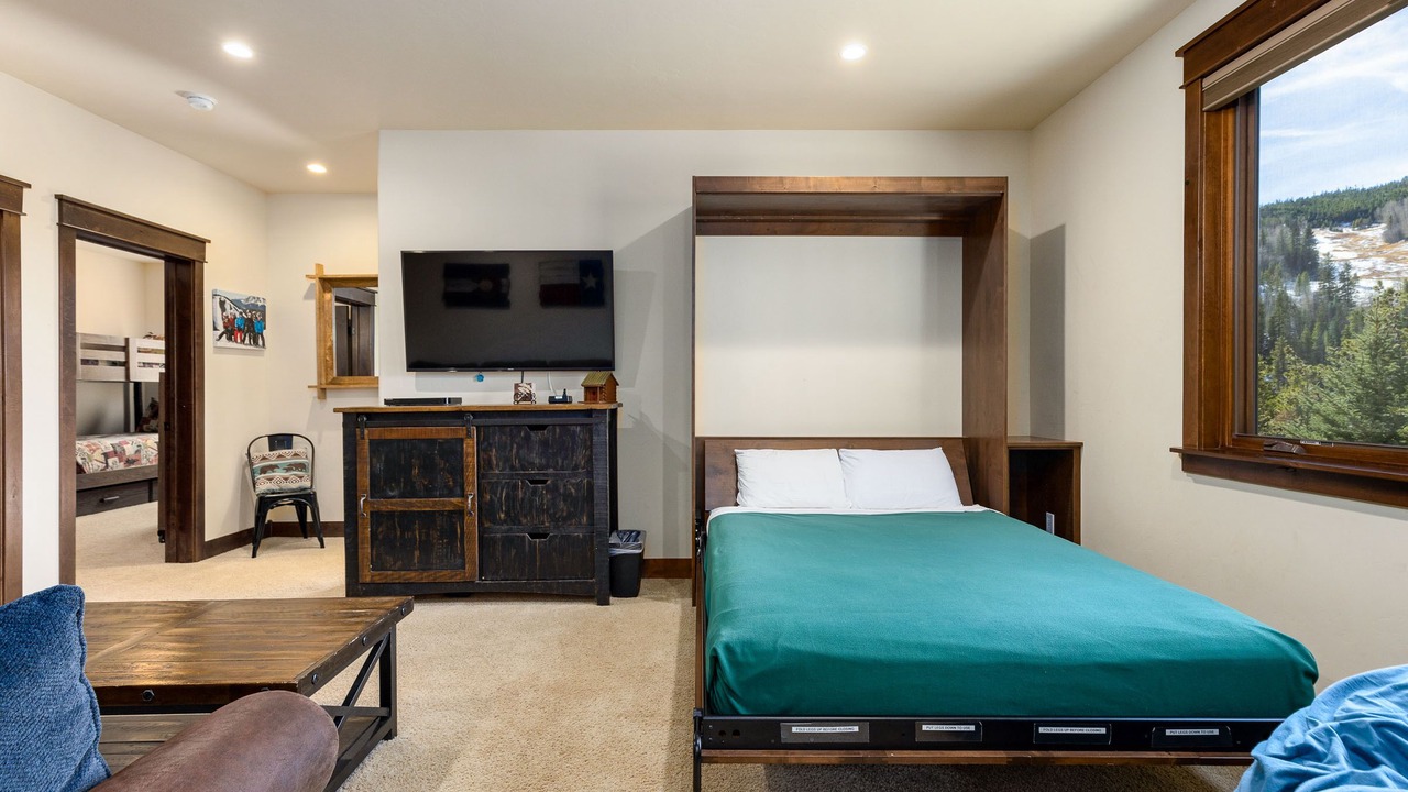 Photo of Bedroom in River Run