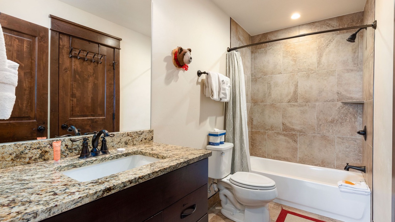 Photo of Bathroom in River Run