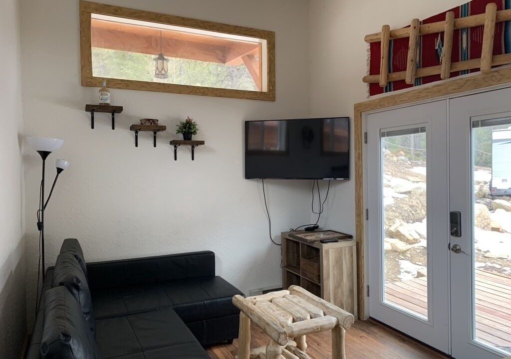 Photo of Livingroom in Idaho Springs