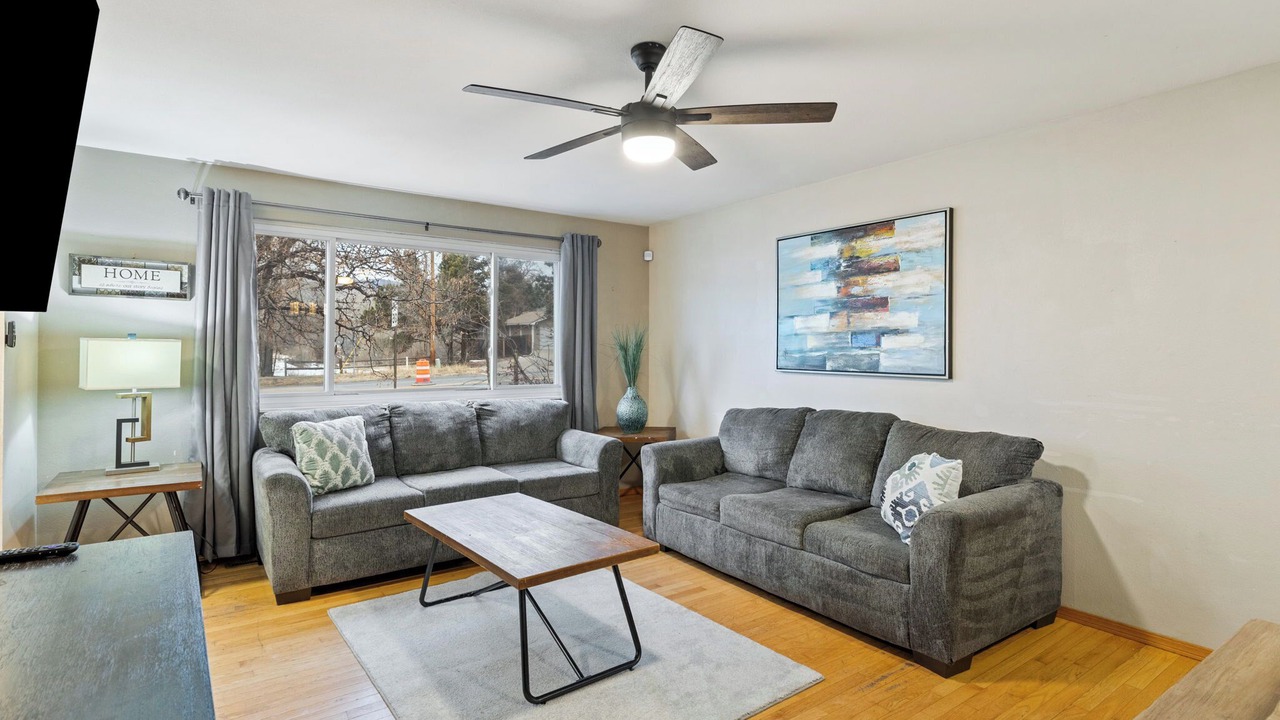 Photo of Livingroom in West Colorado Springs