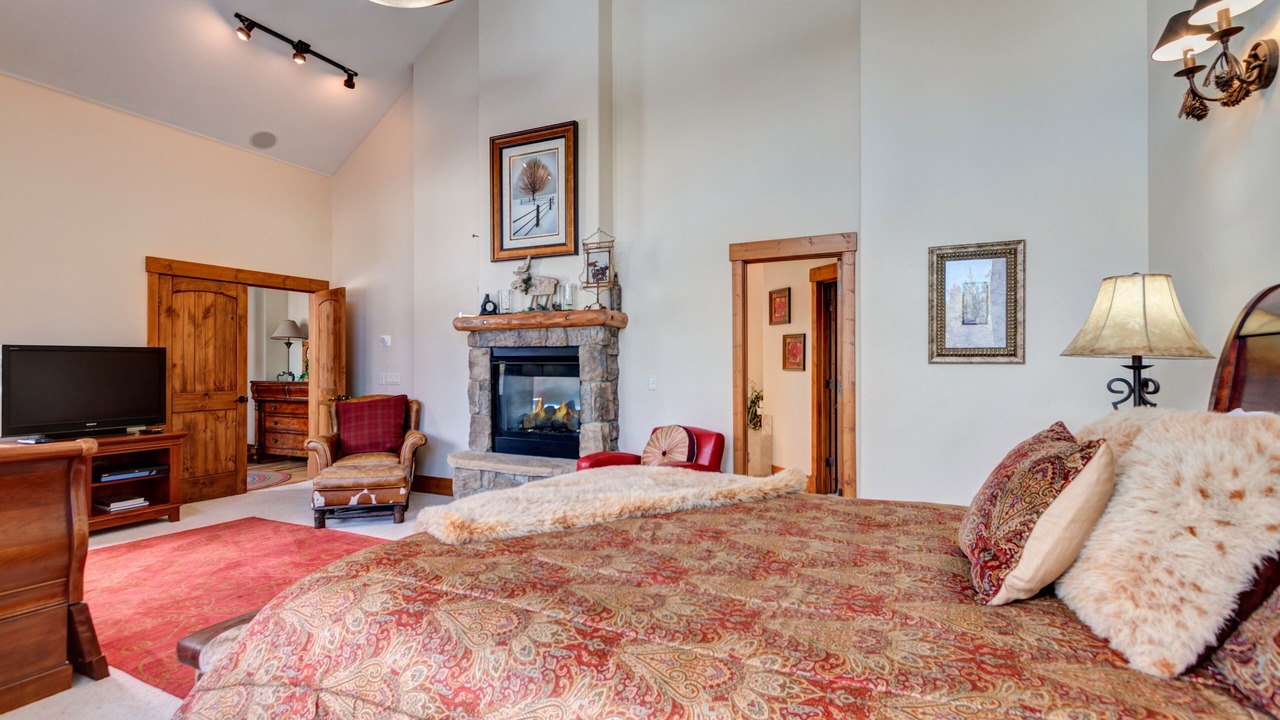 Photo of Bedroom in Warrior's Mark West