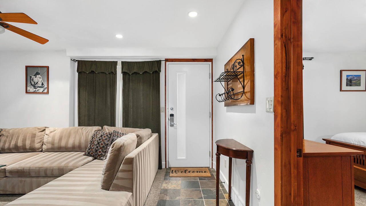 Photo of Livingroom in Aspen