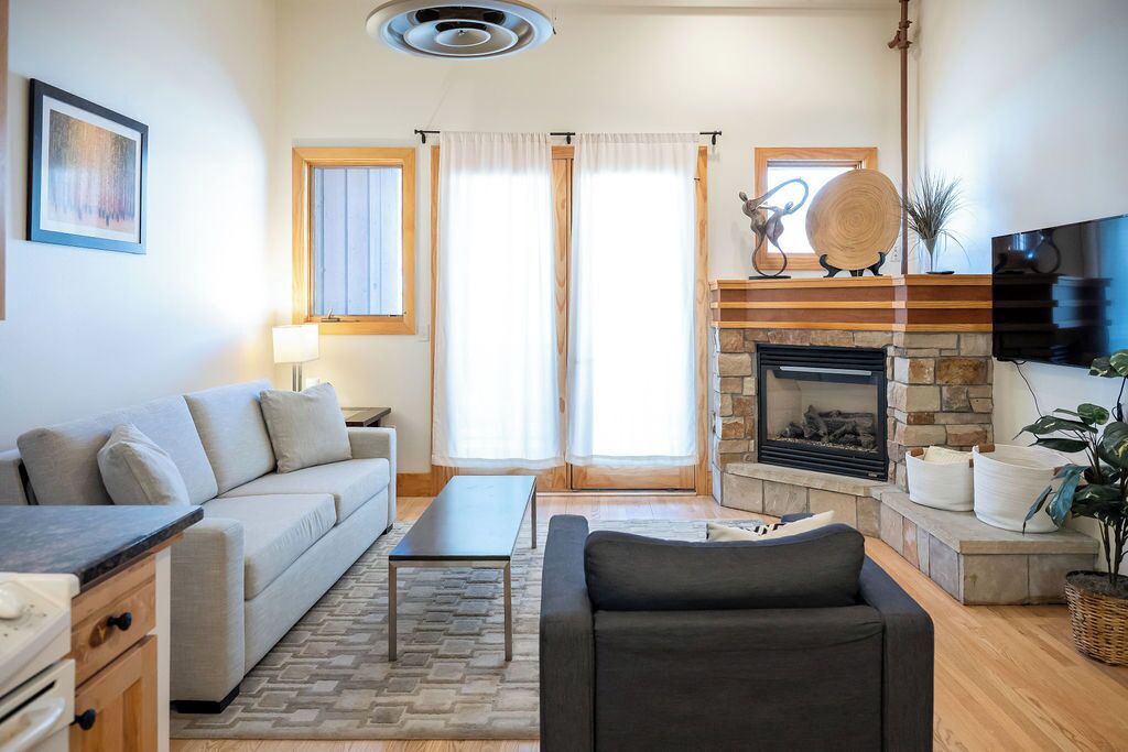 Photo of Livingroom in Estes Park