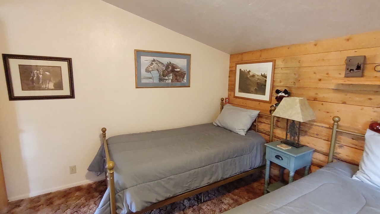 Photo of Bedroom in Westcreek