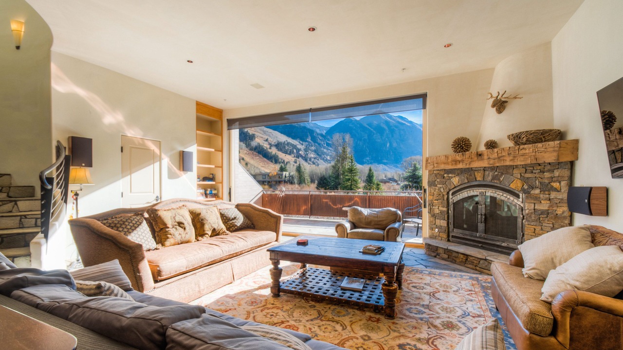 Photo of Livingroom in Telluride
