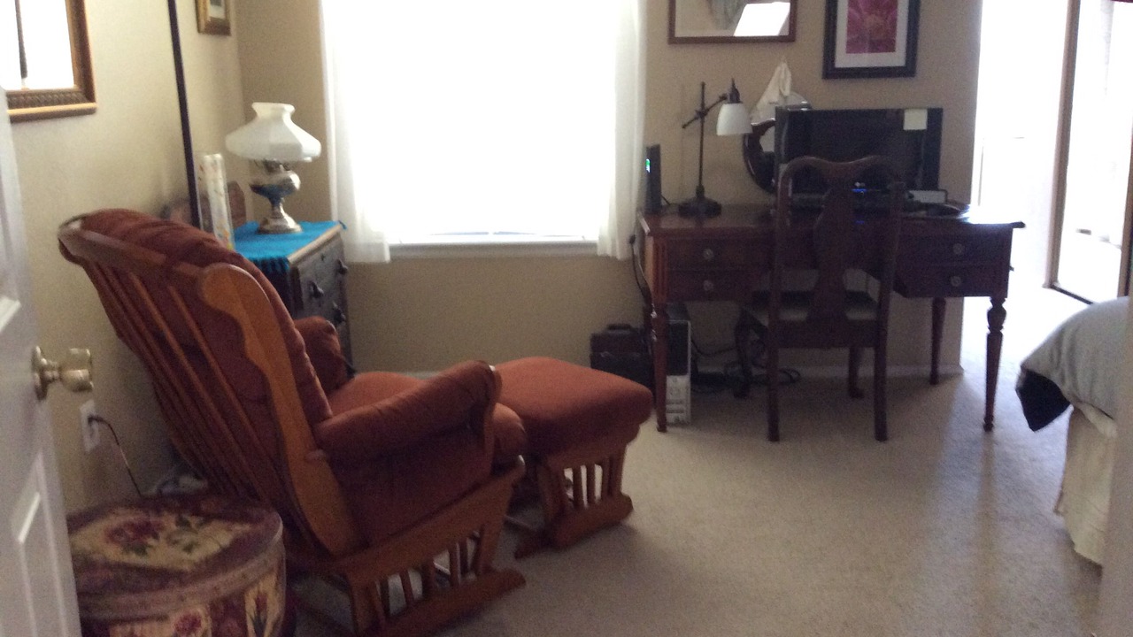 Photo of Livingroom in Pheasant Run