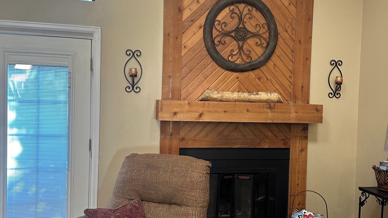 Photo of Livingroom in Pheasant Run