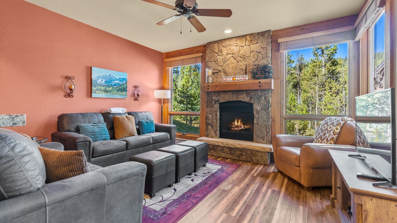 Photo of Livingroom in Keystone