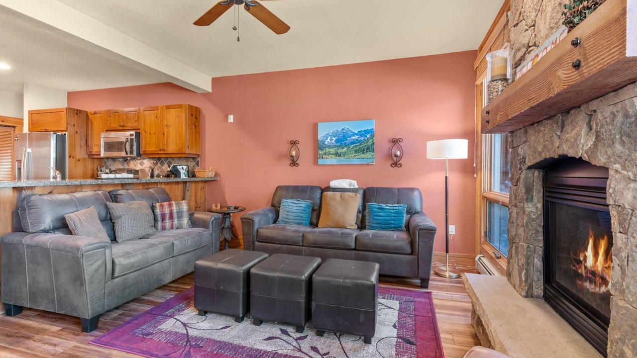 Photo of Livingroom in Keystone
