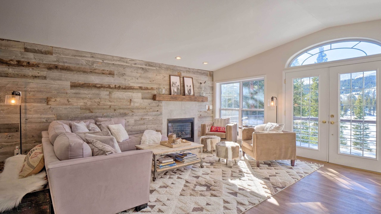Photo of Livingroom in Valley of the Sun