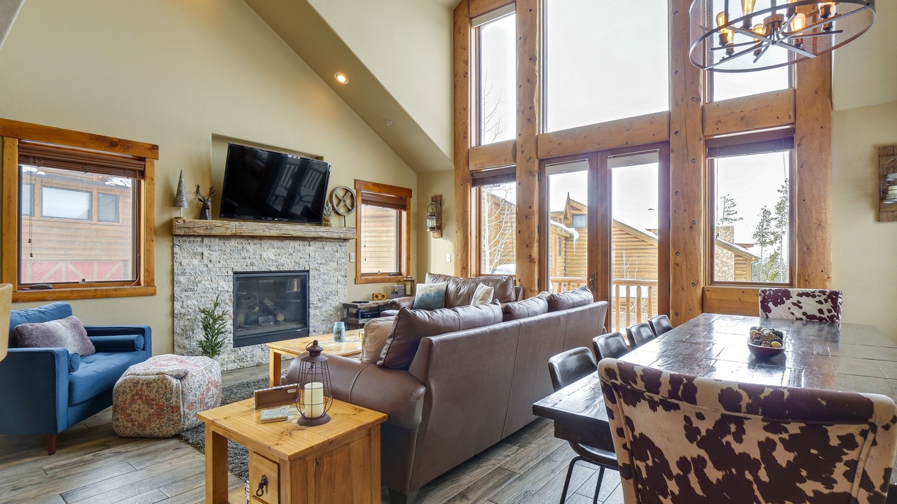 Photo of Livingroom in Fraser