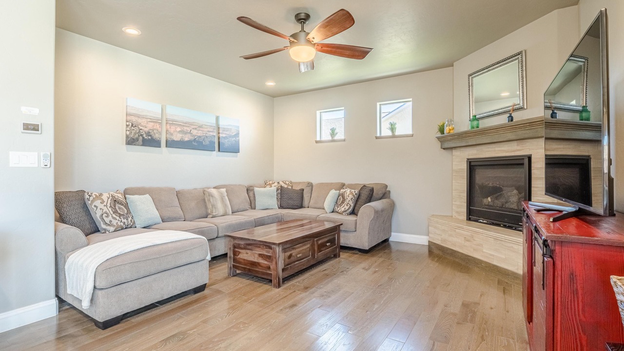 Photo of Livingroom in Fruita