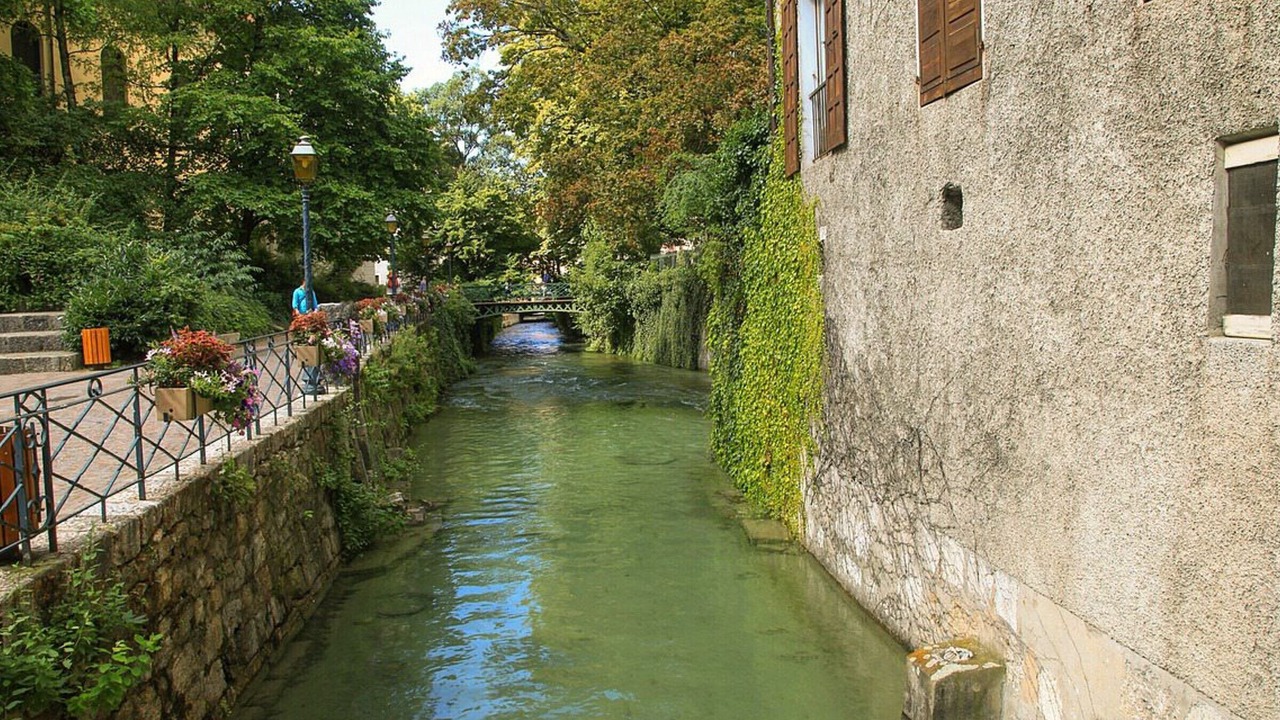 Photo of Others in Annecy