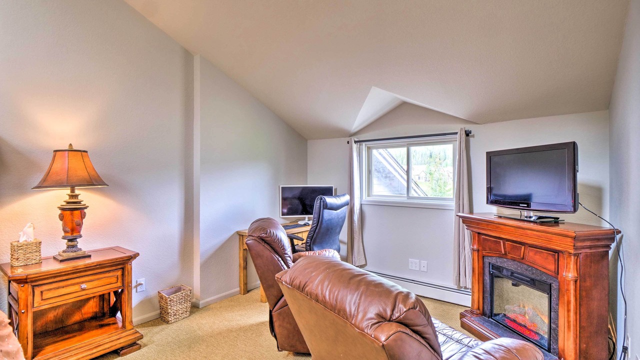 Photo of Livingroom in East Village at Copper