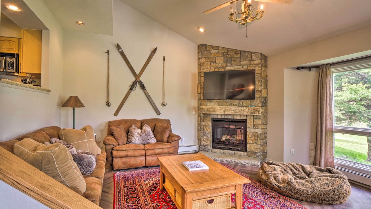 Photo of Livingroom in East Village at Copper