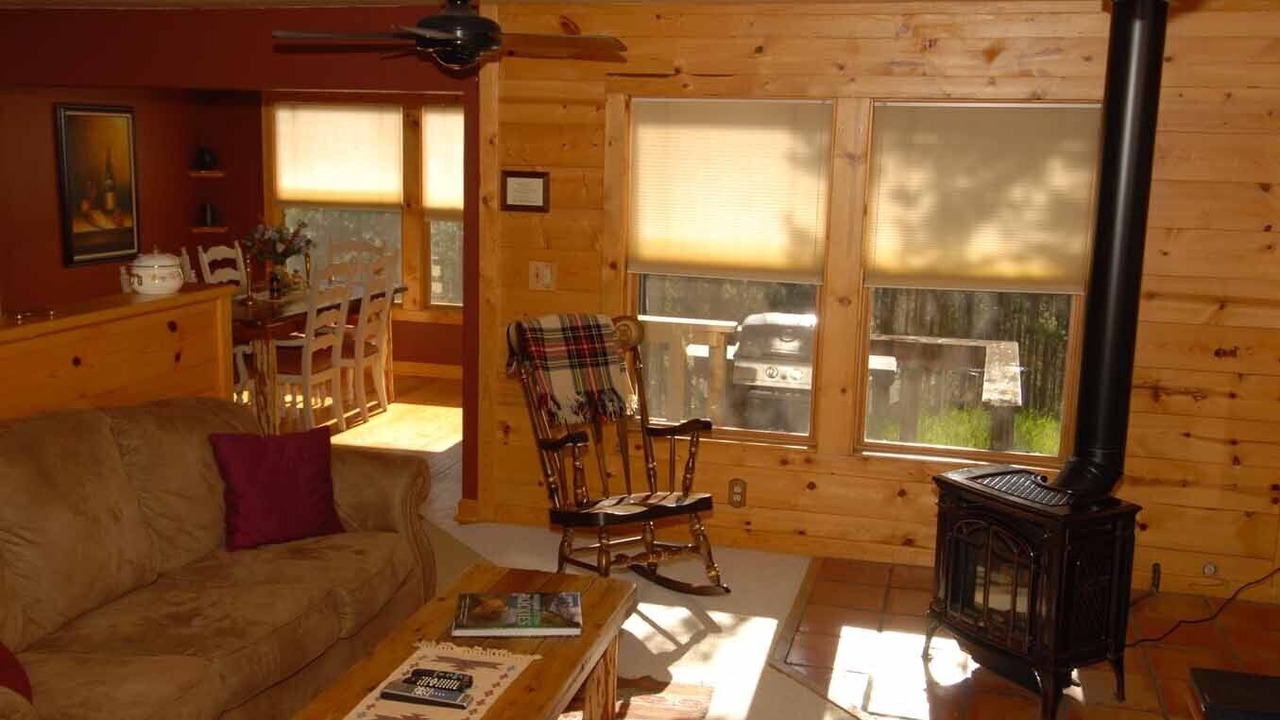 Photo of Livingroom in Evergreen