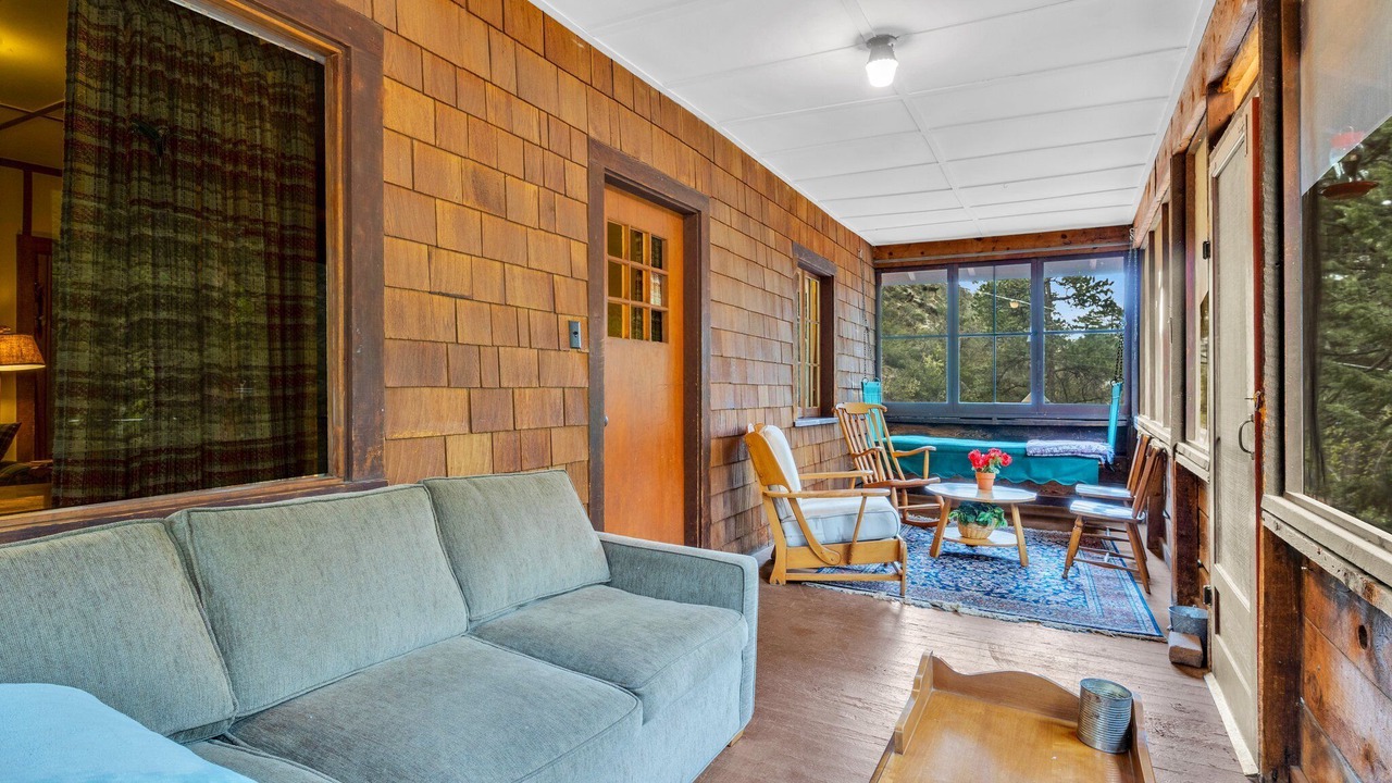 Photo of Livingroom in Green Mountain Falls