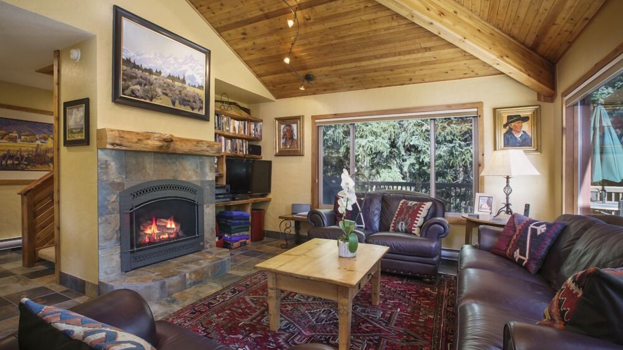 Photo of Livingroom in Warrior's Mark