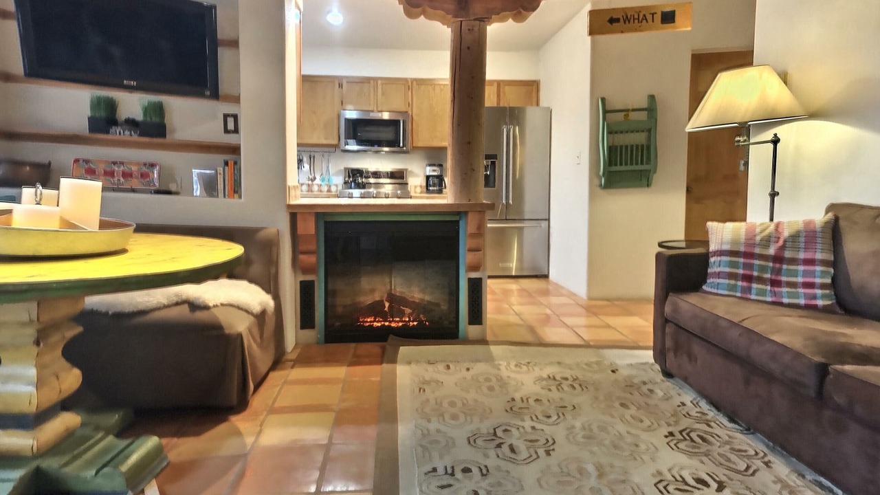 Photo of Livingroom in Taos