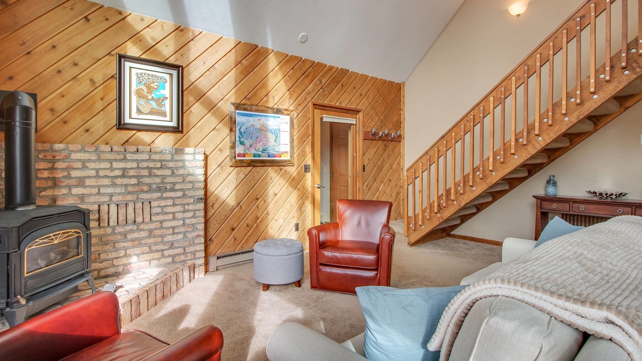 Photo of Livingroom in Fraser