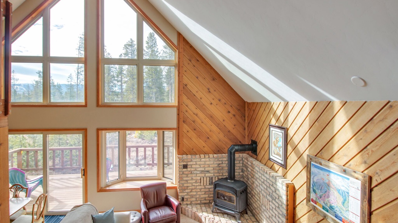 Photo of Livingroom in Fraser