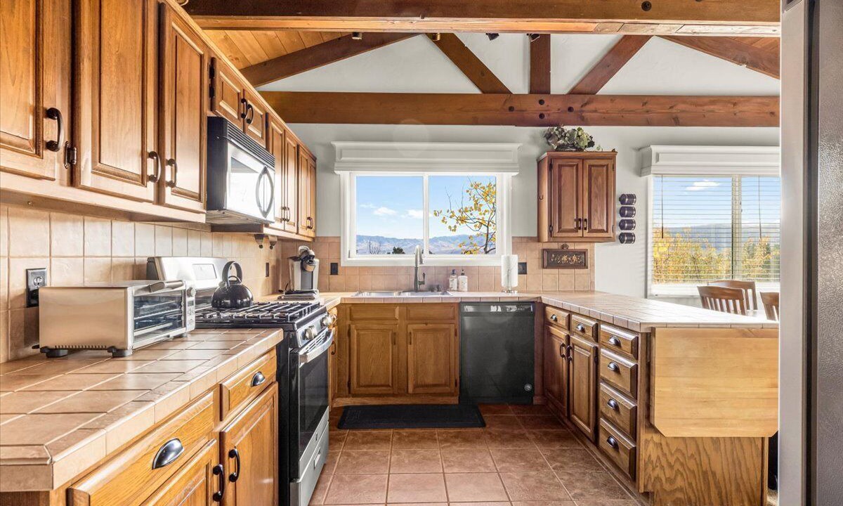 Photo of Kitchen in Pleasant Valley