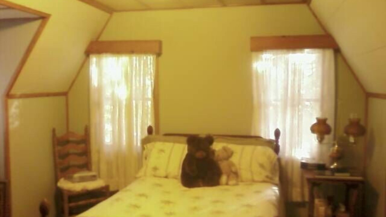 Photo of Bedroom in Running Springs