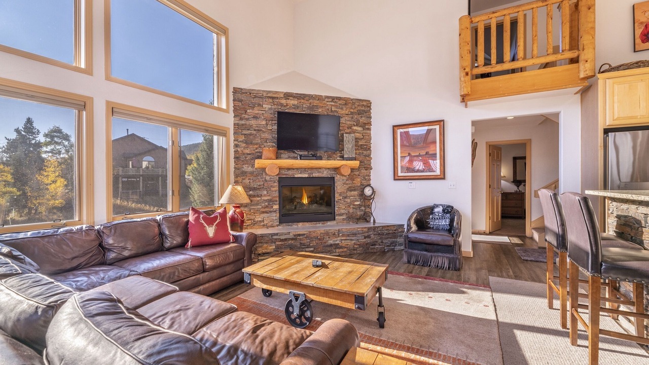 Photo of Livingroom in Keystone