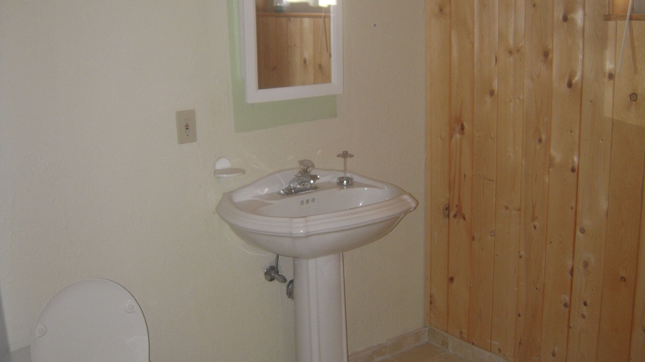 Photo of Bathroom in Twin Lakes