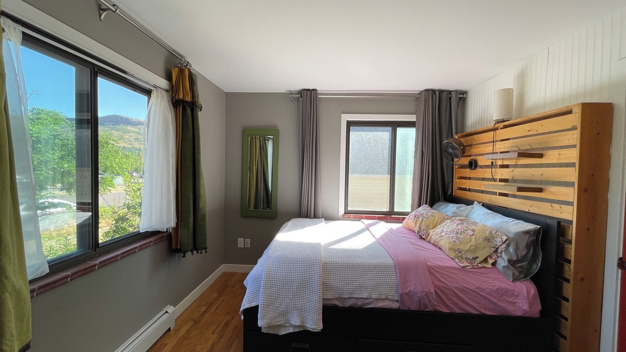Photo of Bedroom in Golden