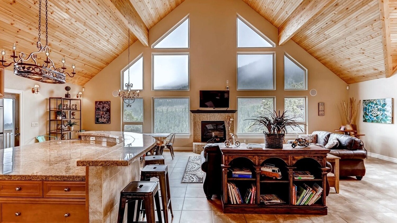 Photo of Bedroom in Evergreen