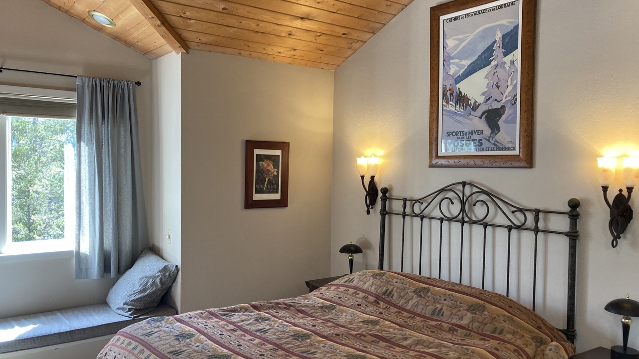 Photo of Bedroom in Blue River