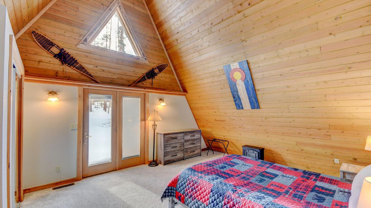 Photo of Bedroom in Grand Lake