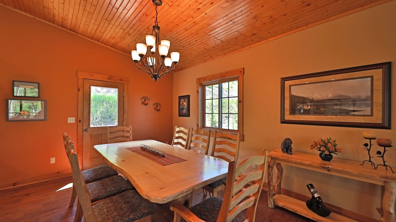 Photo of Bedroom in Grand Lake