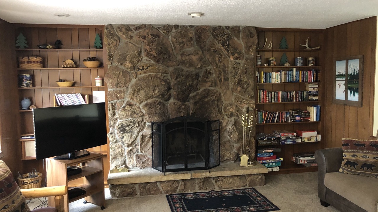 Photo of Livingroom in Estes Park