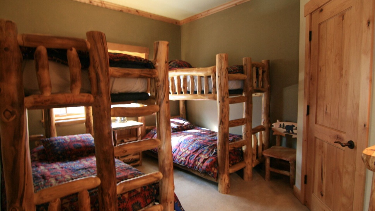 Photo of Bedroom in Three Peaks