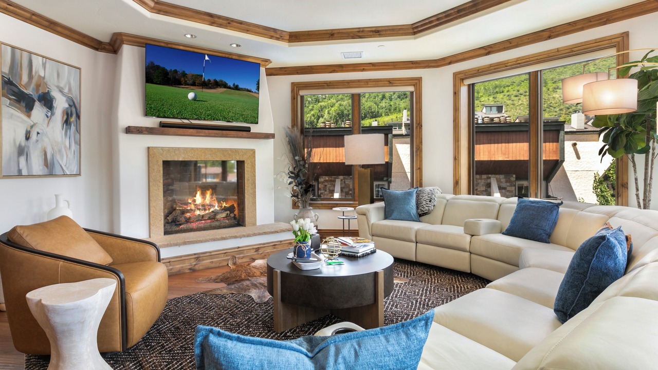 Photo of Livingroom in Vail